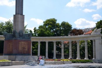 Памятник Героям красной армии в Вене